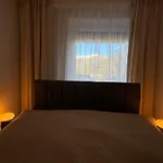Modern With Alpine Charm In Apartament *