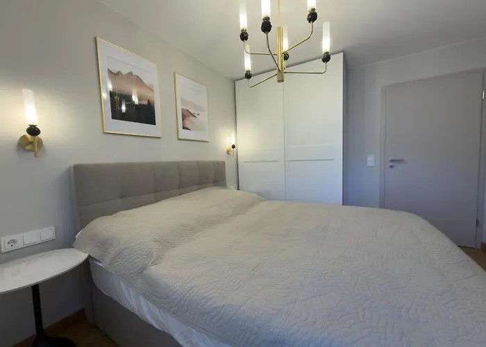 Modern With Alpine Charm In Apartman *